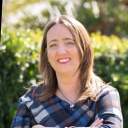 Kirsty MacLean